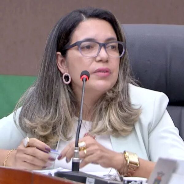 Dúbia Beatriz